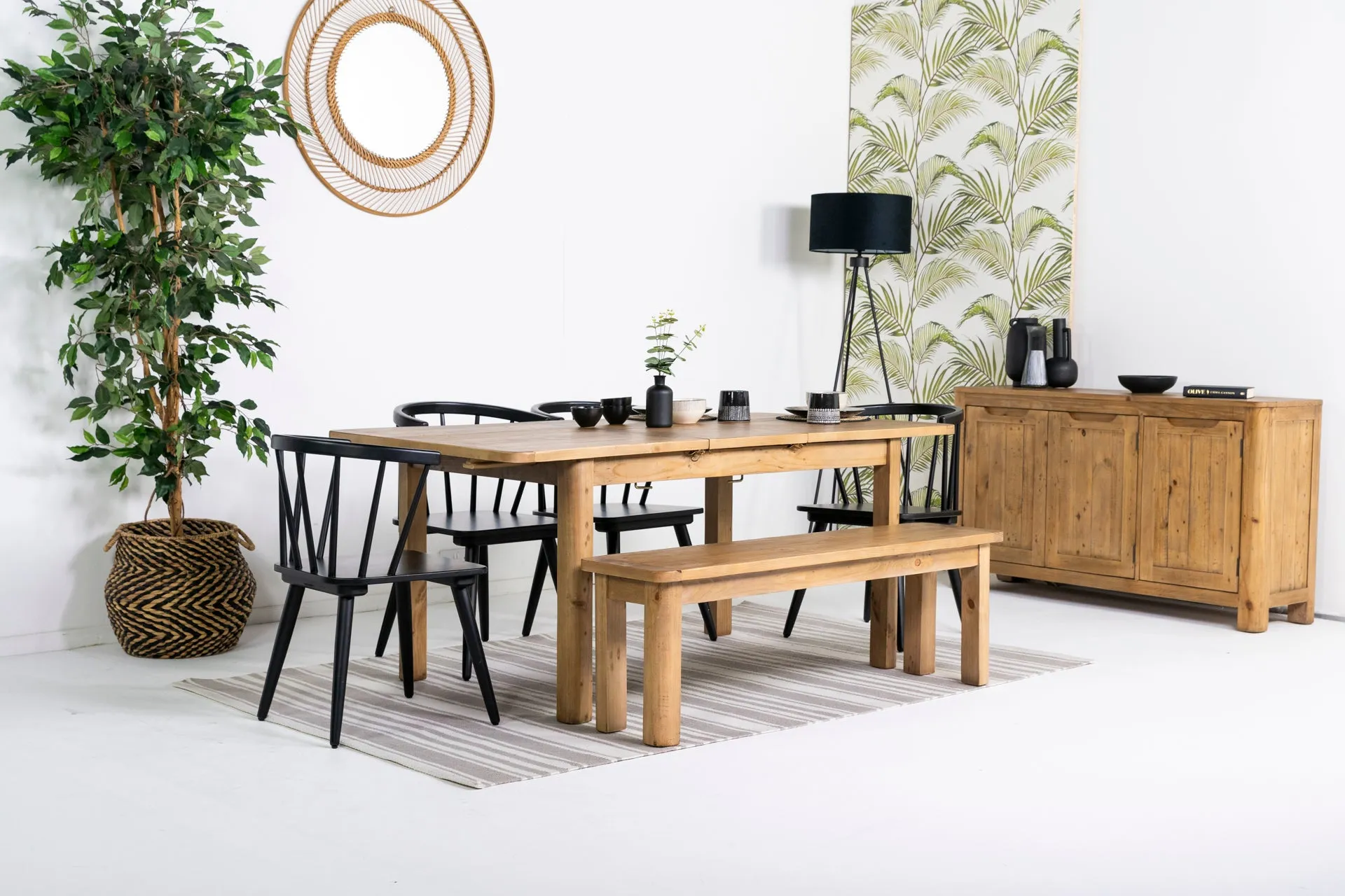 Exeter Extendable Dining Table (140cm - 180cm) & Bogart Dining Chairs