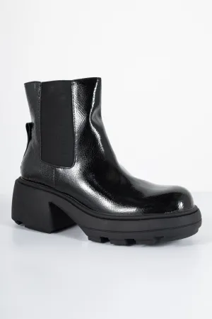 Heartbreak High Ankle Boots in Black