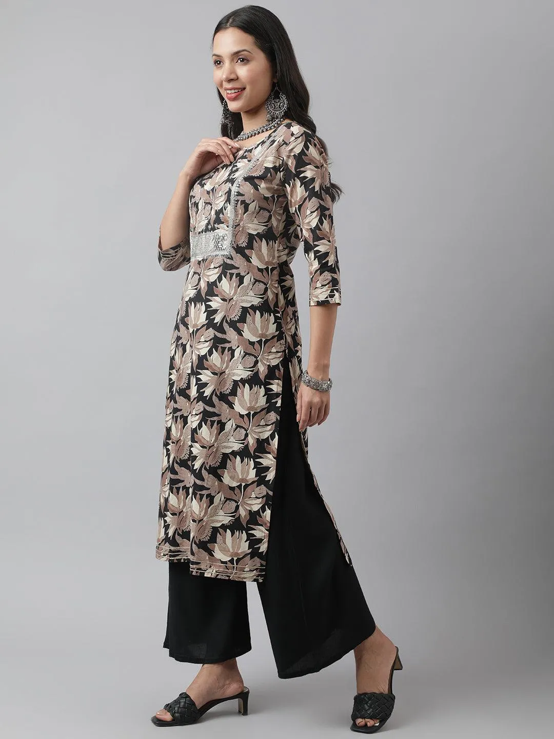 Jashvi Black Cotton Floral Straight Kurta
