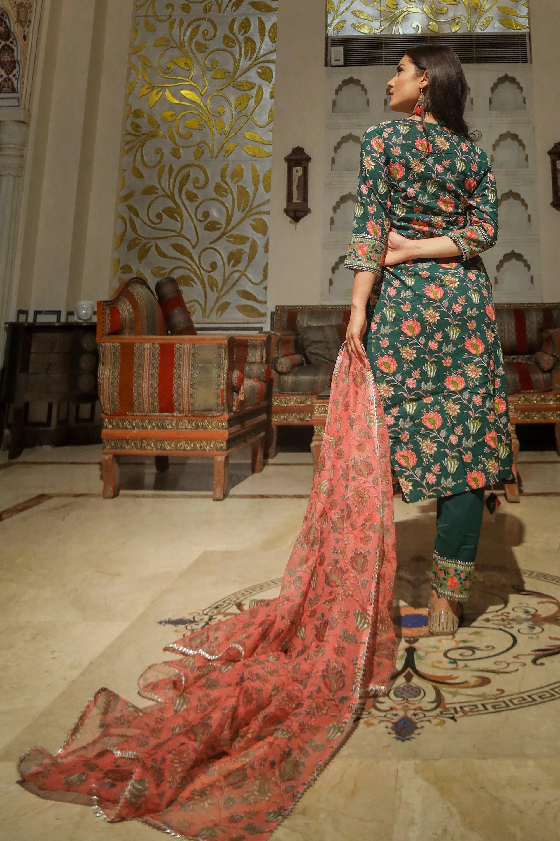 Jashvi Green Floral Printed Kurta Pant Set with Dupatta