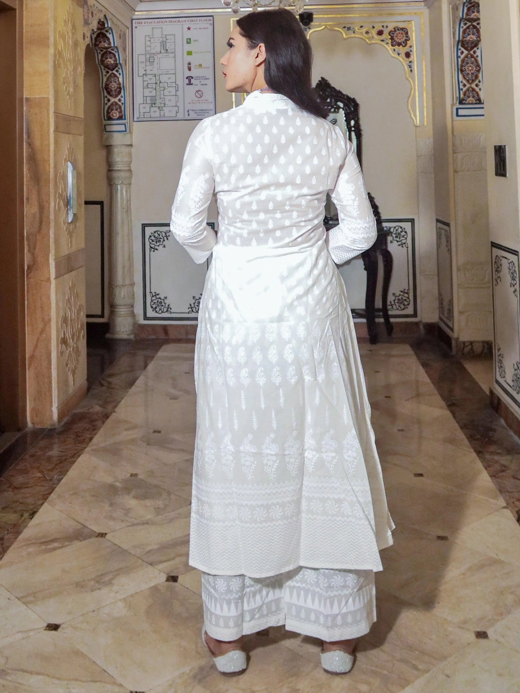Jashvi White Khari Print Cotton Kurti With Palazzo Set