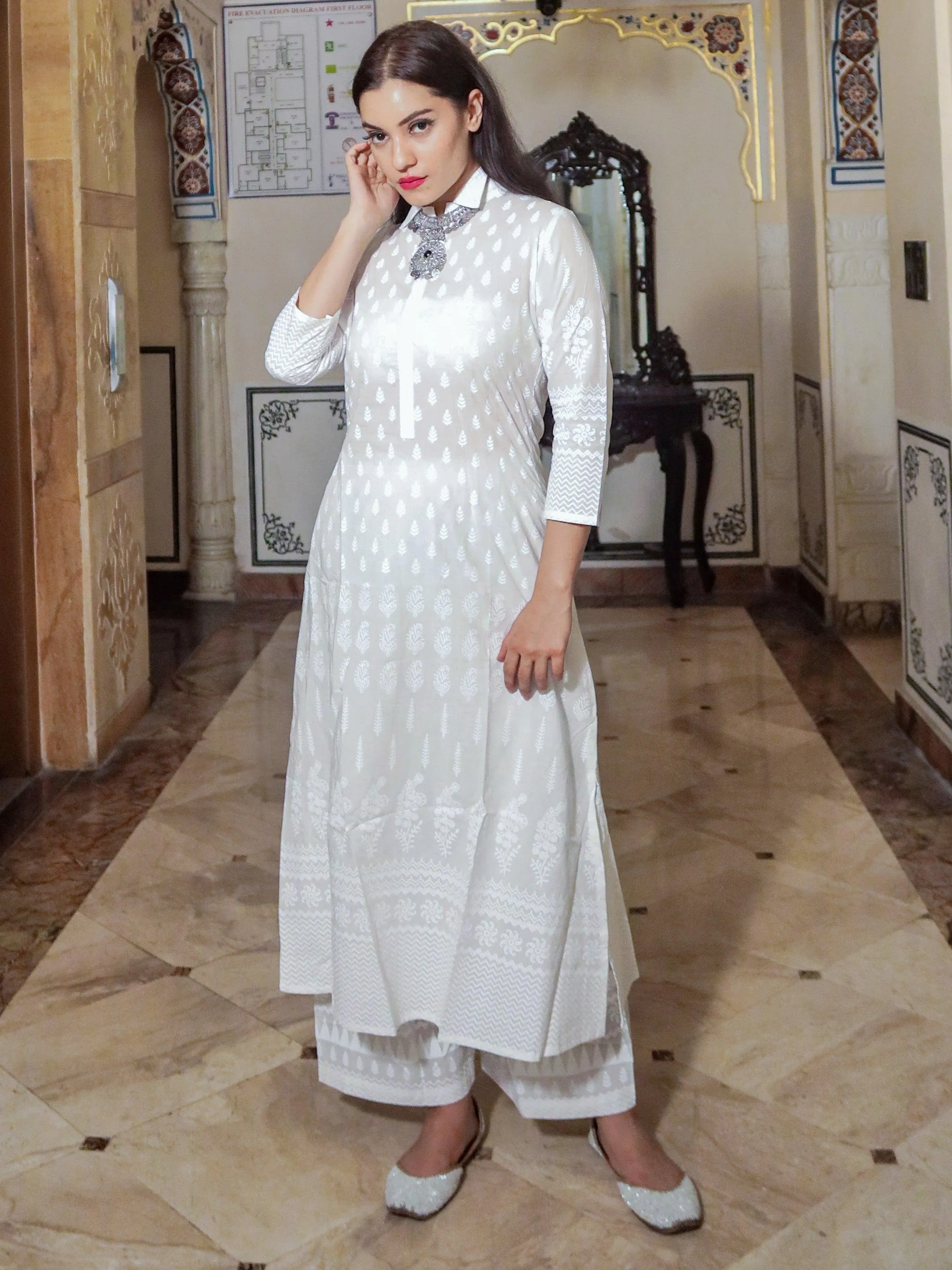 Jashvi White Khari Print Cotton Kurti With Palazzo Set