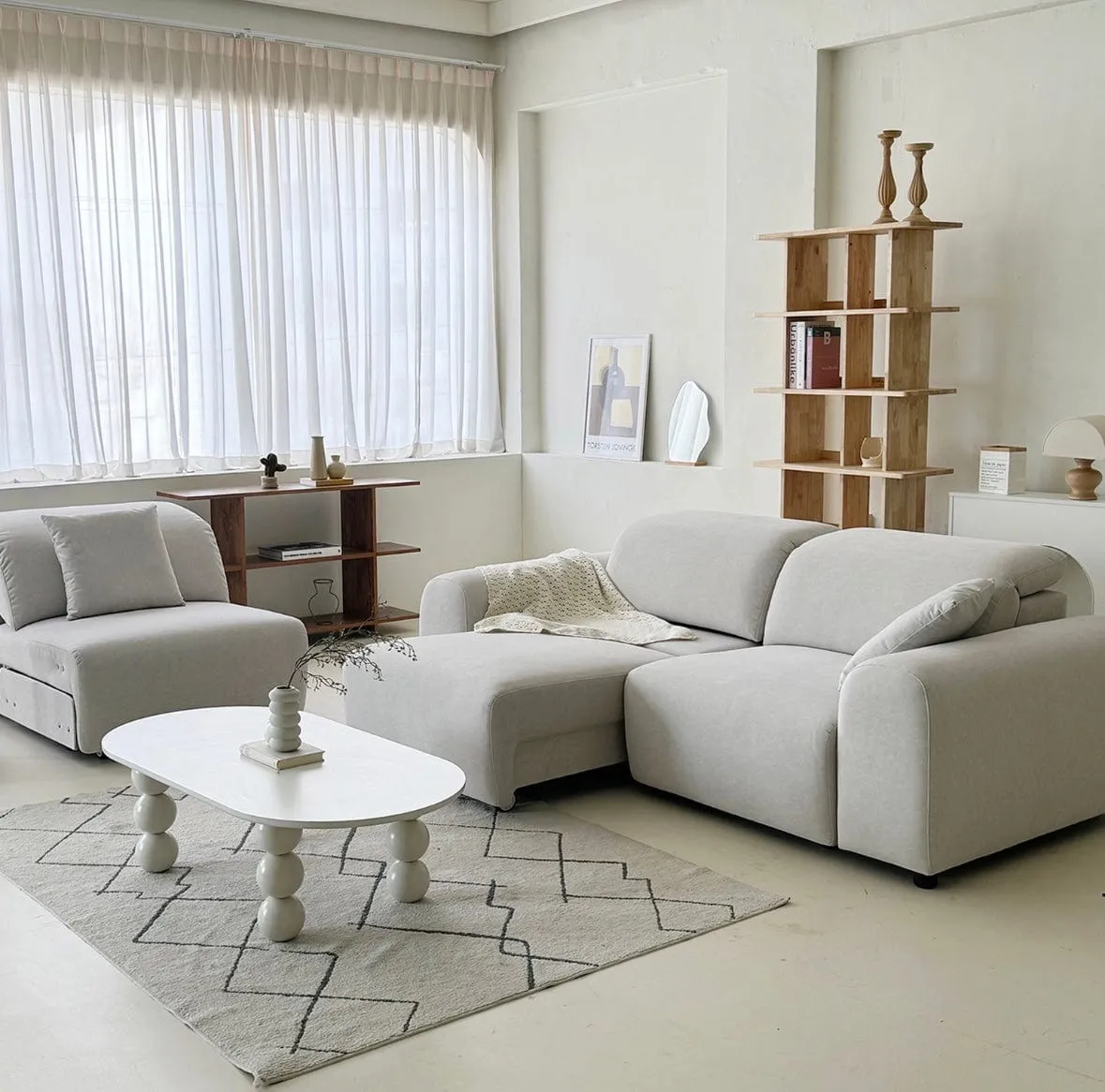 Rumi Scratch Resistant Electric Motorized Sofa Bed